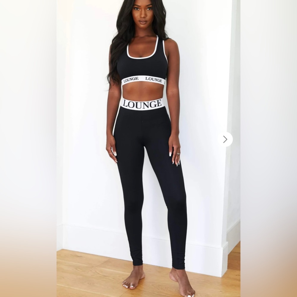 ❌SOLD❌ LOUNGE Bralette & Leggings Set - Picture 3 of 11